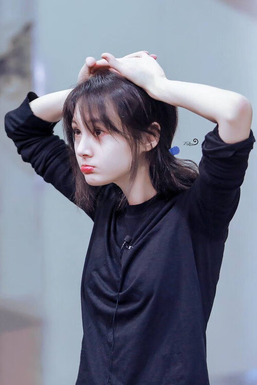 开云入口-拜仁压迫落点精准，断球即反击，拜仁控球