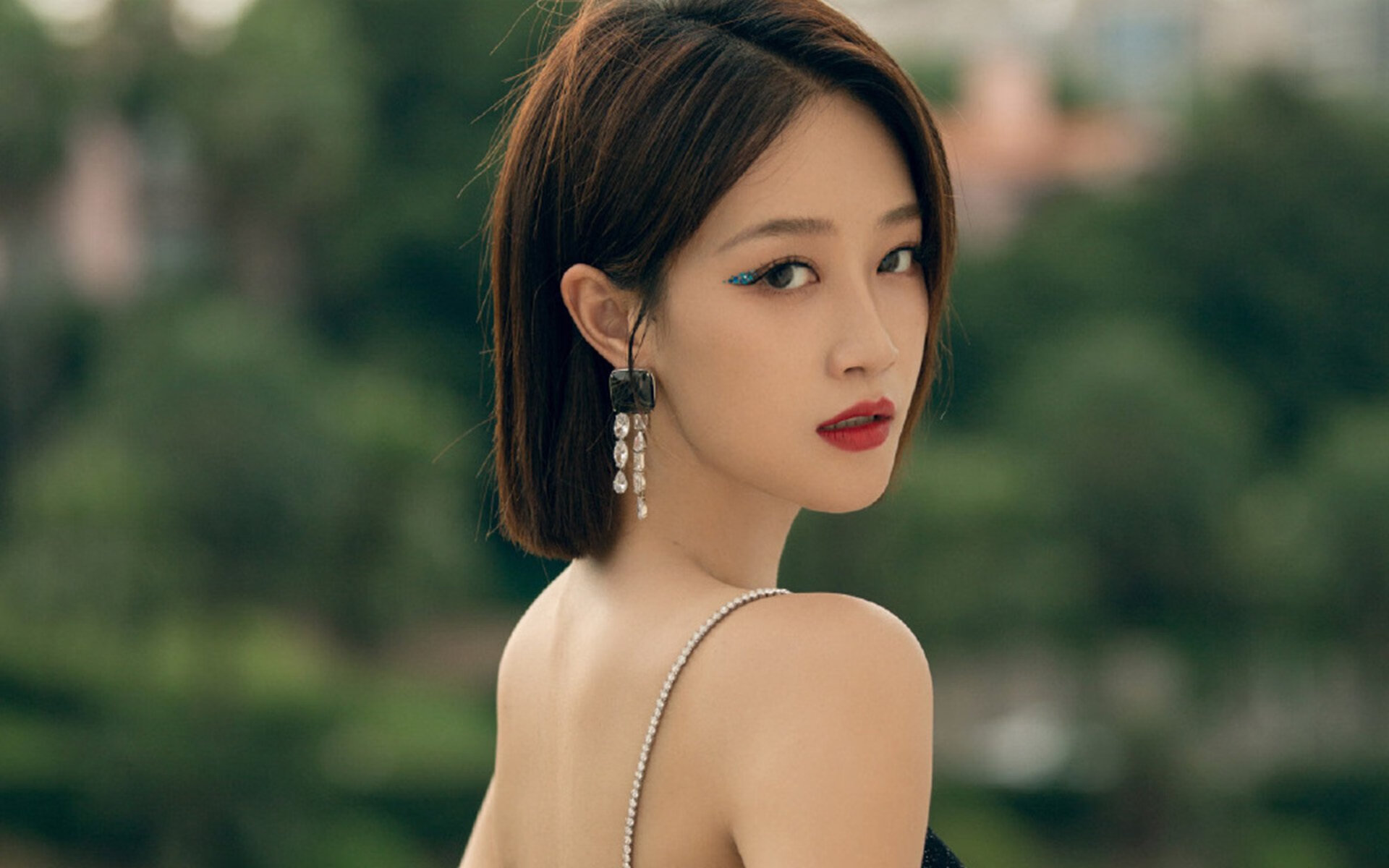 曼联中场表现不佳引发外界质疑,曼联历史十大中场